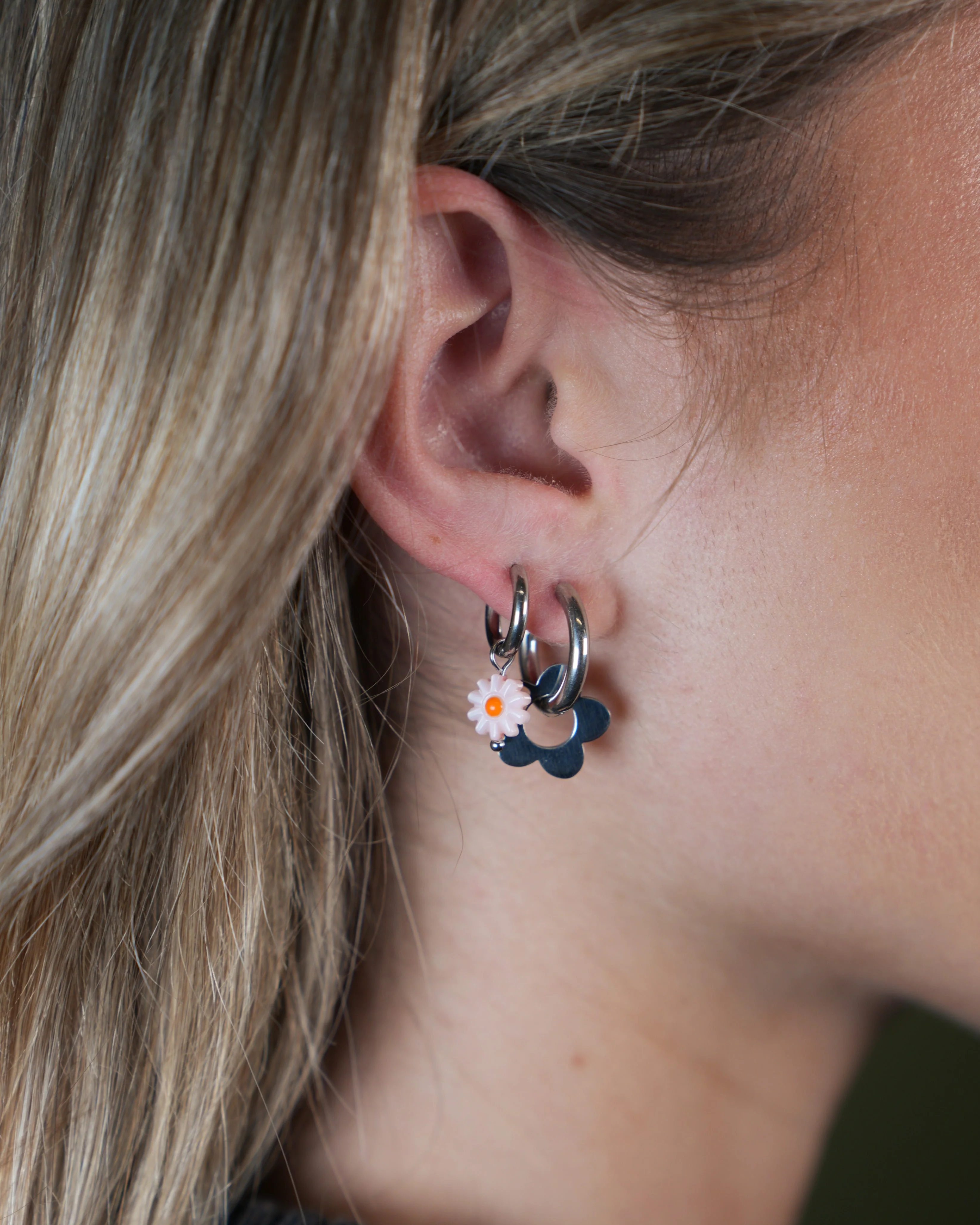 Daisy Flower - Earrings - Stainless Steel - Image 4