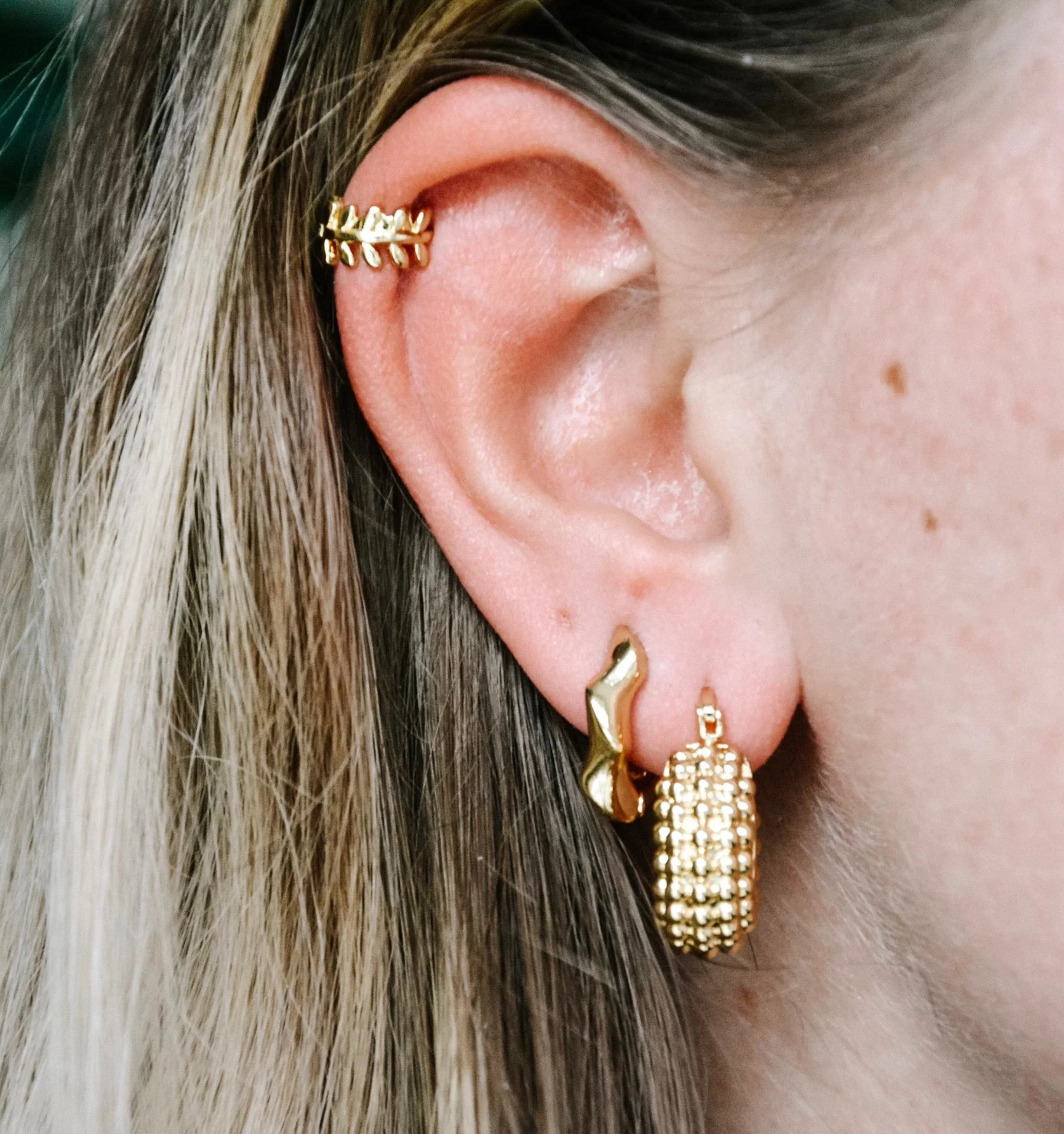 Leafs - Earrings - Plated - Image 4