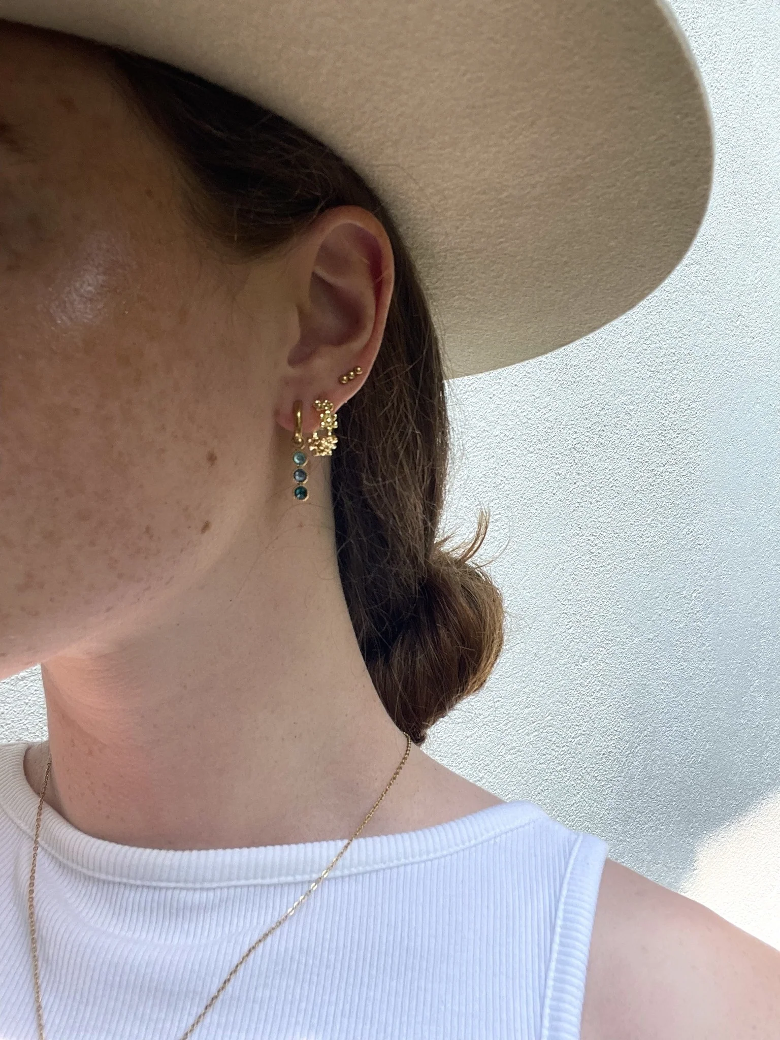 Little Daisy Hoops - Earrings - Plated - Image 2