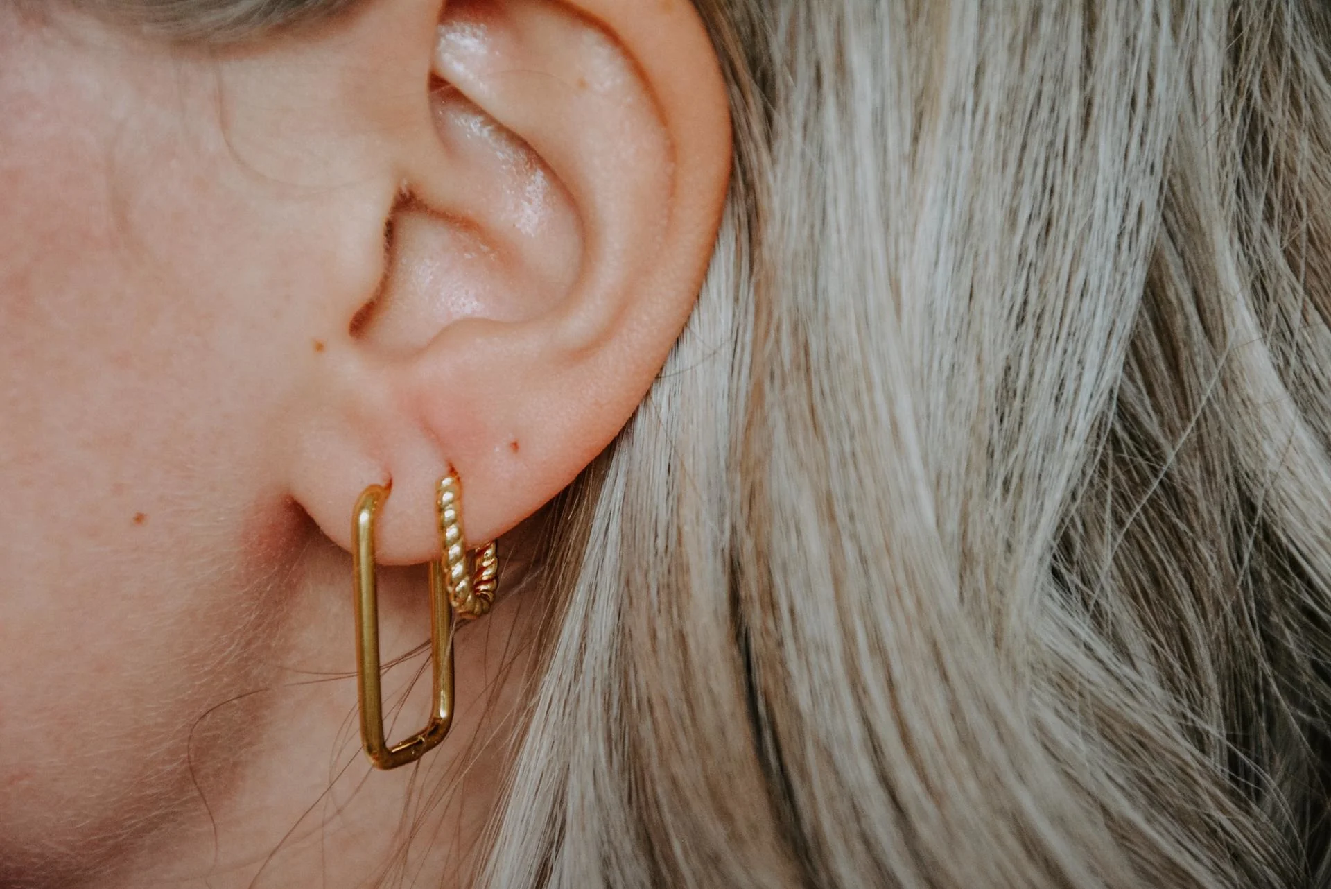 Small Turned Odette - Earrings - Stainless Steel - Image 9