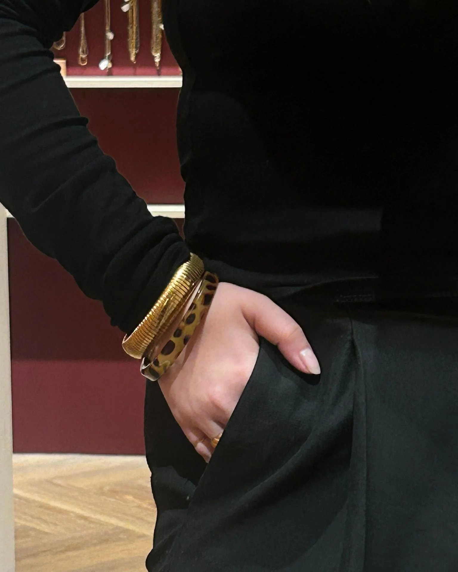 Solena - Bracelet - Bangle - Image 2