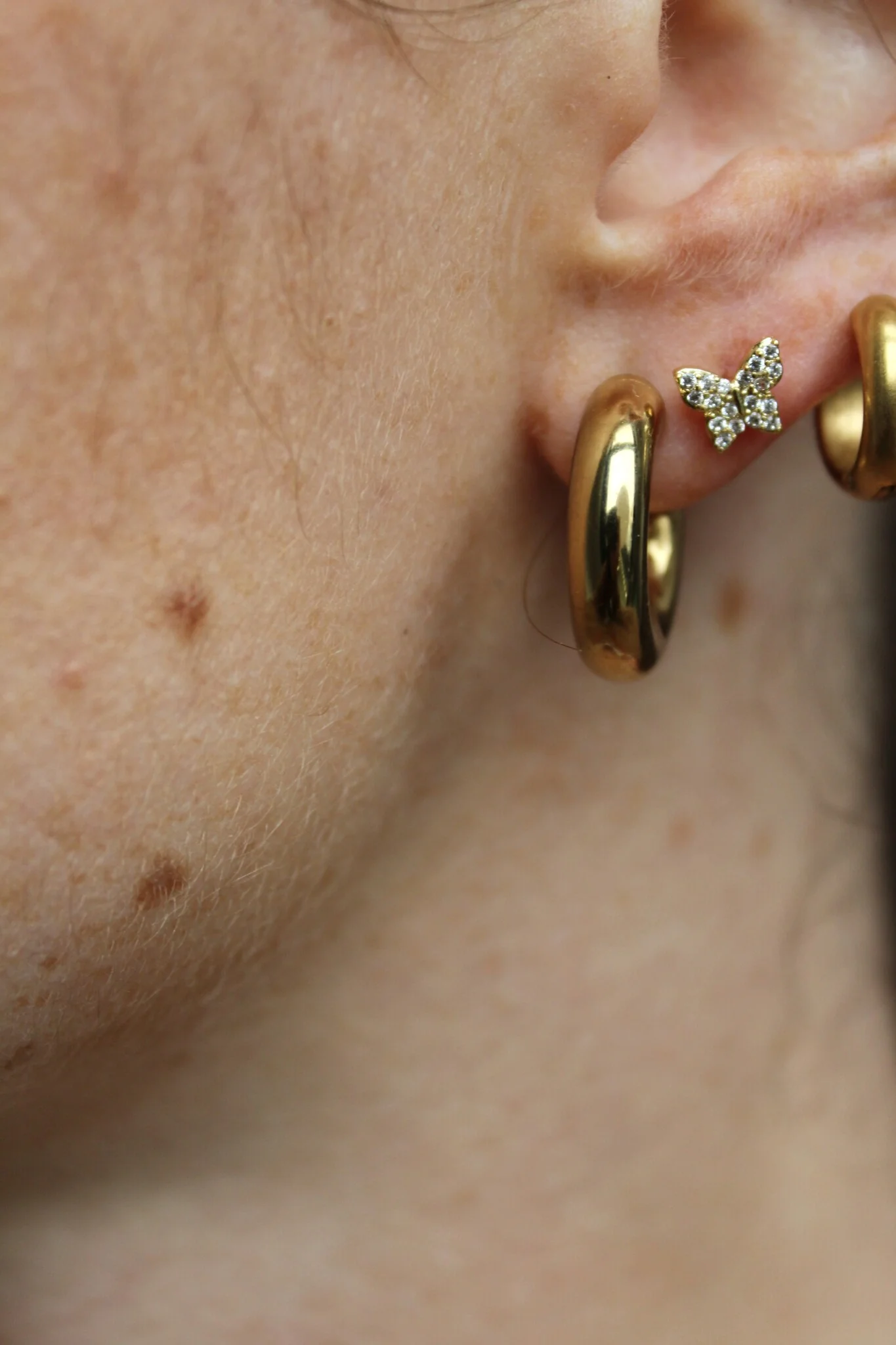 Sparkle Butterfly - Stud - Earrings - Stainless Steel - Image 4