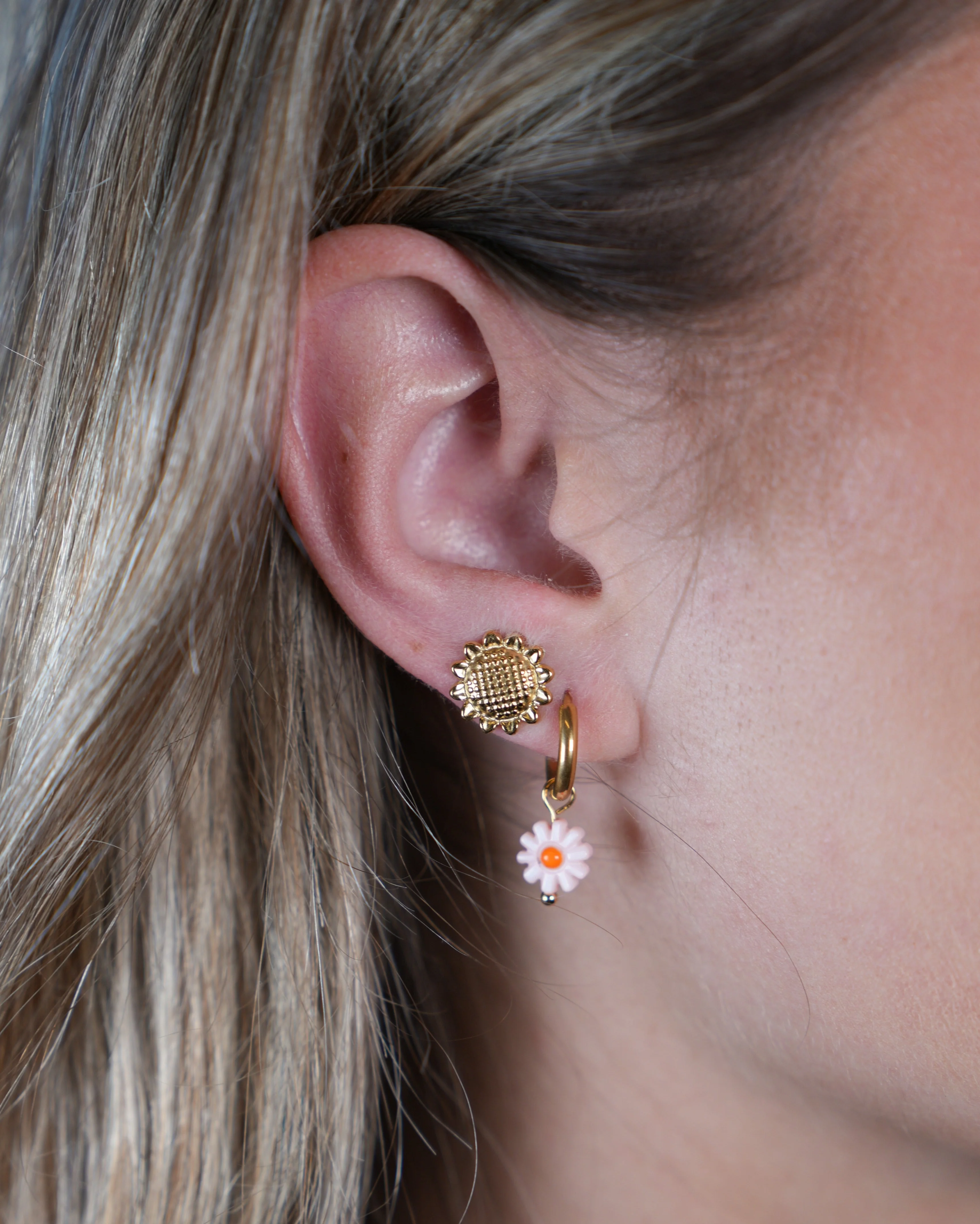 Sunny Flower - Studs - Earrings - Stainless Steel - Image 2