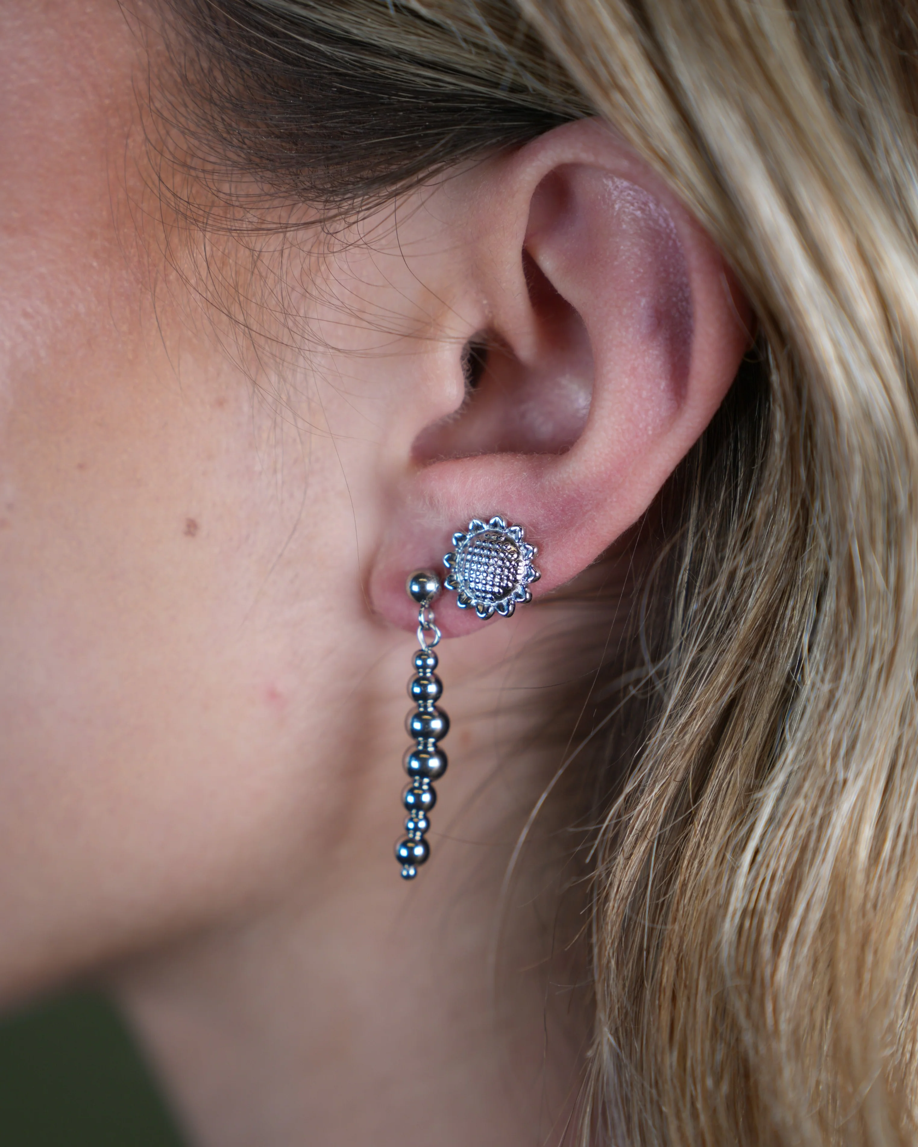 Sunny Flower - Studs - Earrings - Stainless Steel - Image 4